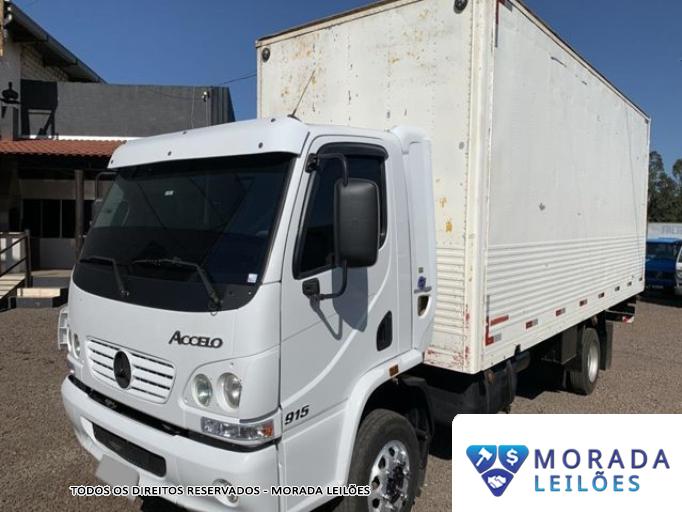 MERCEDES BENZ 915 08/08