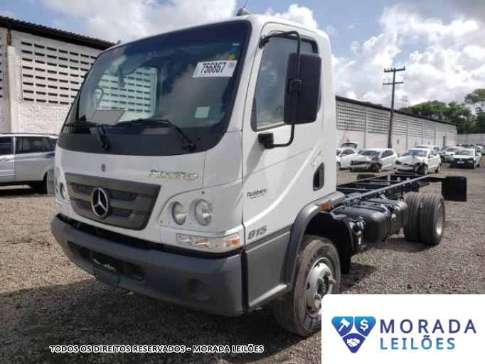 MERCEDES BENZ ACCELO 22/22
