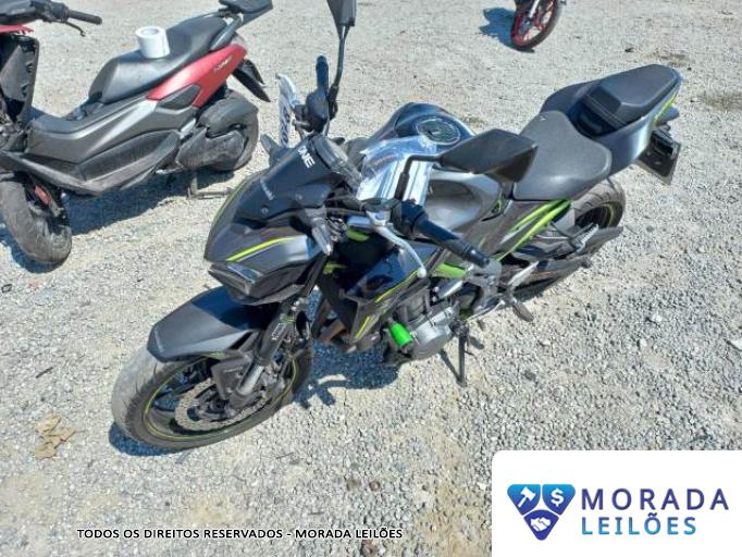KAWASAKI Z900 18/18