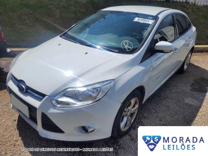 FORD FOCUS SEDAN 15/16