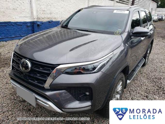 TOYOTA HILUX SW4 21/21